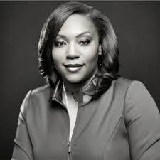 Vee Simmons's Instagram, Twitter & Facebook