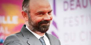 fʁɑ̃s ), officially the french republic (french: Edouard Philippe Plus Populaire Que Nicolas Sarkozy A Droite Le Point