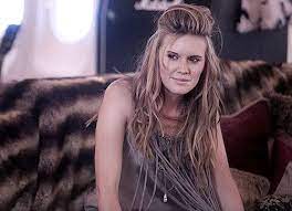 320x263 px download gif steve jones, atticus finch, tim minchin, or share latteart, lolols, you can share gif maggie grace. Faith From Californication Maggie Grace Long Hair Styles Hair Styles