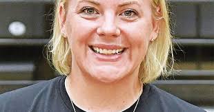 Kunefke comes full circle as new Alvin volleyball coach