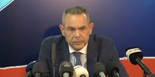 Καμμένος τηρώντας υγιεινή διατροφή, κάνοντας ελαφριά άσκηση και. Panos Kammenos Emboliasthke Sth Serbia Me To Sputnik V Fwto Aftodioikisi Gr