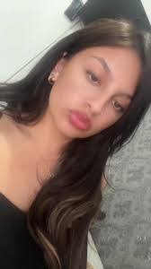 Hannah Durrence's Instagram, Twitter & Facebook