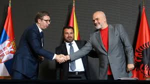 Kaum ist der streit zwischen griechenland und mazedonien offiziell beigelegt, laufen die vorbereitungen für die aufnahme der neuen republik nordmazedonien in die nato auf hochtouren. Nordmazedonien Der Spiegel