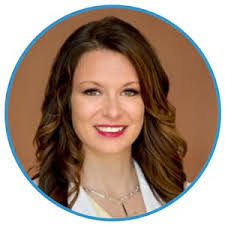 Kate Braun's Instagram, Twitter & Facebook