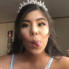 Beverly Ochoa's Instagram, Twitter & Facebook