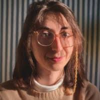 100+ perfiles de «Elsa»