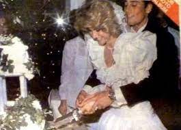 Olivia Newton John Wedding Olivia Newton John Olivia Newton Jones Matt Lattanzi