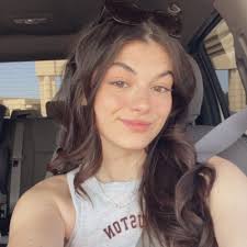 Leah Mayer (@leahmayer02)