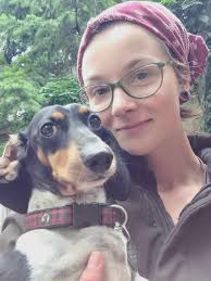 Pet sitter available in Esquimalt