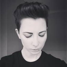 Kit Reeve (@katunderfire)