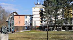 Beim immobilienverkauf gibt es das bestellerprinzip nach aktuellem stand noch nicht. Pullach Wohnhaus Erst Bewilligt Dann Abgelehnt Pullach