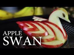 Delicious Food Art How To Create Yummy Apple Swan Diy Crafts Apple Swan Food Art Fruit Carving