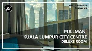 Die zimmer bieten zahlreiche dienstleistungen, darunter breitbandinternetanschluss und multifunktionale telefone. Pullman Kuala Lumpur City Centre Deluxe Room Youtube