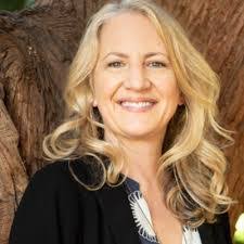 Kathleen Keyes's Instagram, Twitter & Facebook