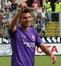 Mutu started his career playing two years for argeș pitești and half a season for dinamo bucurești, before joining internazionale in. Adrian Mutu Wikiwand