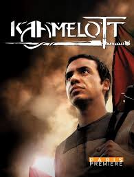 Créer une affiche de film kaamelott nous a bercé 6 saisons durant, et une trilogie vous allez créer une affiche sur le thème «et si kaamelott avait été un film, quelle aurait été son affiche. Kaamelott En Streaming Replay Sur Paris Premiere Molotov Tv