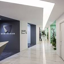 Dentagram Designed By Slash Architects In Istanbul Has A Minimalistic Clear Planning Approach Th Clinic Interior Design Hospital Interior Design Clinic Design
