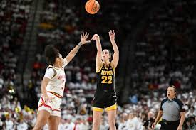 Social media cries foul on Sheryl Swoopes' misinformation campaign around Caitlin  Clark - Yahoo Sports