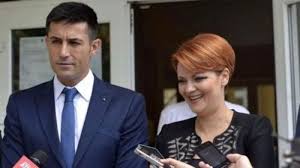 Claudiu manda pare să fie omul momentului în psd. Cadou Pentru Nunta Cu OlguÅ£a Vasilescu Claudia Manda Si A CumpÄƒrat O CasÄƒ In Craiova Cu SalÄƒ De Cinema Robinete Cu FoiÈ›Äƒ De Aur ClanÈ›e Cu Swarovski È™i PiscinÄƒ B1 Ro