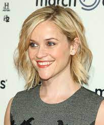 Reese witherspoon's short hairstyles, reese witherspoon is an american actress and producer with many box office films under her belt. Pin On H A I R