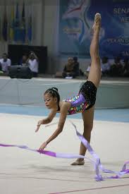 Gymnos pada senam dasar adalah gerakan yang bertujuan untuk memuja Gymnastic Berasal Dari Bahasa Masnurul