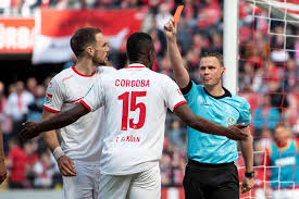 Mit jahn regensburg spielt ein zweitligist gegen den bundesligisten 1. 2 Bundesliga 1 Fc Koln Verliert Gegen Jahn Regensburg