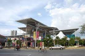 It contains about 410 species of flora and 143 species of fauna ranging from snakes, macaques and leaf monkeys to otters, hawksbill. New World Park George Town 2021 All You Need To Know Before You Go With Photos George Town Malaysia Tripadvisor