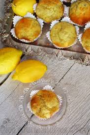 Muffins Au Yogourt Au Citron Et Graines De Pavot Recette Muffin Citron Recette Muffin Recettes De Cuisine