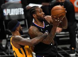 The injury for kawhi leonard came, apparently, when in, game four he made a drive to the basket, and at the moment of landing, he suffered a twist. T6hzjka0xiunfm