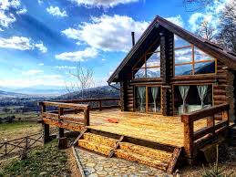 8 unități de închiriat pentru vacanță și hoteluri disponibile acum. Cazare In Pensiuni Aflate In Natura Din Romania Vacante Prin Romania