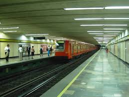Según explicó la jefa de gobierno de la capital, claudia sheinbaum, ocurrió el el vencimiento de una trabe (viga) al paso de un convoy, agregando que se interrumpieron las maniobras por la debilidad que. Mexico City Metro Line 3 Wikipedia