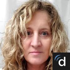 Paula Lowe's Instagram, Twitter & Facebook