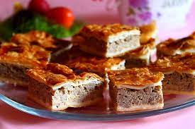 Plăcinta eglezească cu carne de vită se poate consuma şi cu mazare. Placinta Cu Carne Retete Culinare Laura Adamache