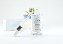 I learned about the importance of putting vitamin c on my skin last year, and since then, i have been very diligent about applying it before today i'm sharing my top 5 that i use interchangeably and they have been making my skin look and feel its absolute best. These Are The 5 Best Vitamin C Products In The Indian Market