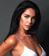 Lilly Rich's Instagram, Twitter & Facebook