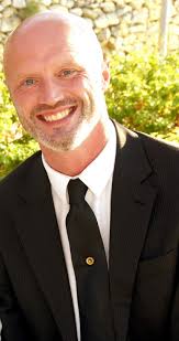 David Fox's Instagram, Twitter & Facebook