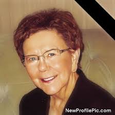 Nicki Crook's Instagram, Twitter & Facebook