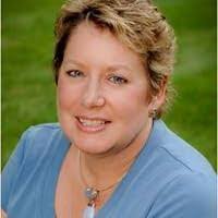 Dora Murray's Instagram, Twitter & Facebook