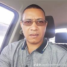 What is the main difference between a legalistic Christian and a grace  oriented believer?