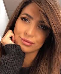 One loyal girl is worth more than million girls! 👸🏻