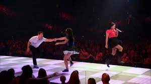 Aunque fue pensada para llevar el. Glee The 3d Concert Movie Valerie By Santana Singapore Youtube