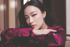 Ni Ni, after being implicated by Zhang Yimou, she spent 10 years saving  herself half