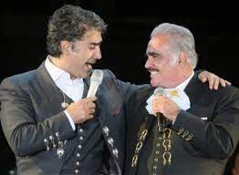 Vicente Fernández explica por qué Alejandro se rascaba la nariz durante show