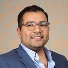 Gilberto Rios's Instagram, Twitter & Facebook