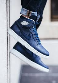 Air Jordan 1 Retro High Nouveau Midnight Navy Air Jordans Mens Athletic Fashion Beautiful Sneakers
