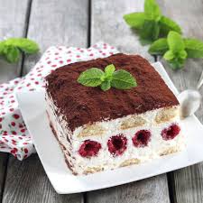750grammes A Publie Du Contenu Sur Son Profil Instagram On Vous Propose Une Nouvelle Version Du En 2020 Recette Tiramisu Leger Tiramisu Framboise Tiramisu Recette