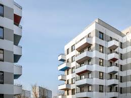 Um effizient wohnraum zu schaffen, wurde in den 70er und 80er jahren eine großraumsiedlung gebaut, die platz für neue anwohner schuf. Eichhorst14 Berlin Marzahn Cesa Group Neubau Immobilien Informationen