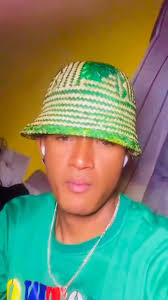 Mbola Hiady ho anao fona e 😂@à la uneWendy Cathalina Rakotomalala Jackie  Flora