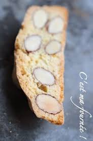 Les Cantuccini Aux Amandes C Est Ma Fournee Recette Croquant Recette Recette Biscuit