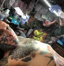 Hình xăm toàn thân với cấu trúc xăm chuẩn và đẹp vời nhiều năm tay nghề đem đến chất lượng hoàng hảo. Hoa Mai Association In Australia Incorporated
